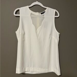The Limited White Scalloped Tank NWT Size S